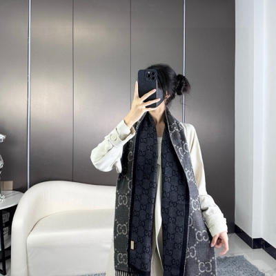 グッチ 両面GG提花スカーフ 34x194cm