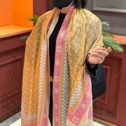 ルイ ヴィトン 銀糸カシミヤスカーフ 110x200cm