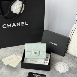 CHANEL 三つ折りカードケース カーフレザー レディース 10.5×7.5×3cm