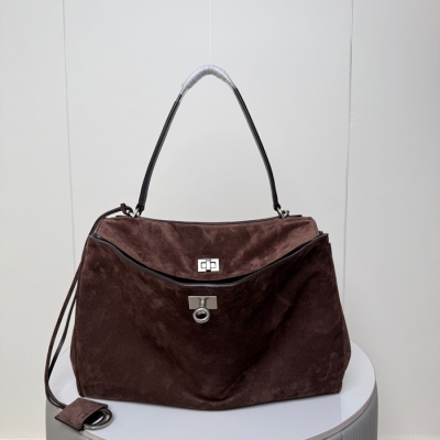 バレンシアガ ショルダーバッグ ロデオ 35×23.5×11cm