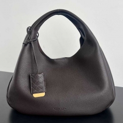 BV ショルダーバッグ レザー ハンドバッグ カンパーナ 39×24×18cm