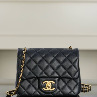 シャネル ショルダーバッグ 18×13.5×7cm