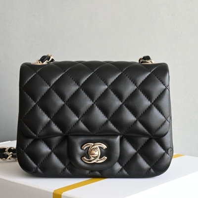 シャネル ショルダーバッグ マドモアゼル 13.5×17×8cm