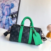 LOUIS VUITTON キープオール バンドリエール 25 ショルダーバッグ メンズ 25×15×11cm