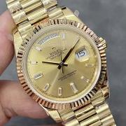 ROLEX M228238 デイデイト 40mm シャンパン 2836搭載