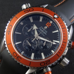 OMEGA シーマスター プラネットオーシャン クォーツ搭載 精巧設計