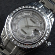 ROLEX デイデイト ベゼル全面ダイヤ 品質保証