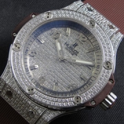 HUBLOT ビッグバン ダイヤモンド星 クォーツ搭載 当日発送