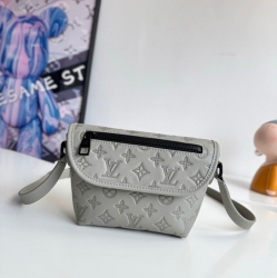 LOUIS VUITTON パルス ミニ モノグラムシャドウ レザー ショルダーバッグ メンズ 22.5×16×5cm