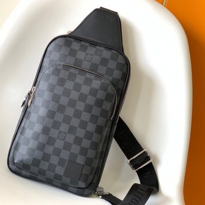 LOUIS VUITTON アベニュー ショルダーバッグ ダミエグラフィット メンズ 20×31×10cm
