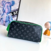 LOUIS VUITTON ドップキット 洗面用具ケース モノグラム エクリプス メンズ 28×16.5×15cm