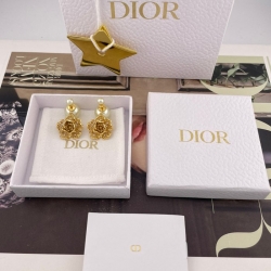 ディオール スタイル ピアス フラワー