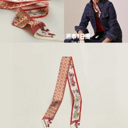 エルメス 新式馬車ツイリー小スカーフ。100％シルク 5 x 86cm