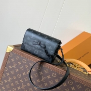 LOUIS VUITTON スティーマー ミニ モノグラムエクリプス ショルダーバッグ メンズ 18×11×6.5cm