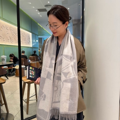 エルメス パリコレクションカシミヤスカーフ 180x35