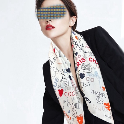 シャネル ラブモチーフスカーフ 90x90