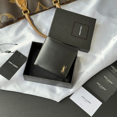 YSL 二つ折り財布 カーフレザー メンズ 11×9.5×2.5cm