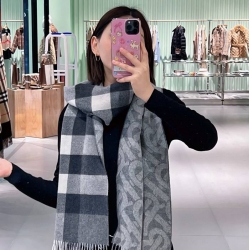 バーバリー 両面チェックTBスカーフ 200x36cm