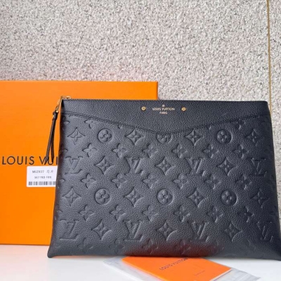 LOUIS VUITTON デイポーチ モノグラム シャドウ レザー メンズ 29.5×21×1cm