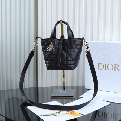 ディオール ハンドバッグ トゥジュール 13×15×12cm