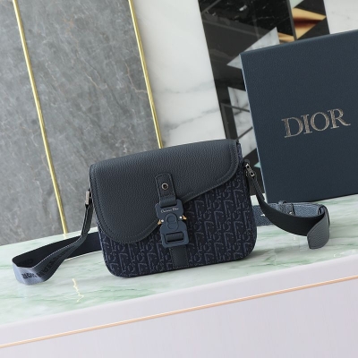 DIOR サドル メッセンジャーバッグ オブリーク メンズ 23×18×6cm