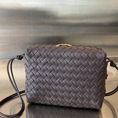 BV ショルダーバッグ レザー ハンドバッグ 25×18×11cm