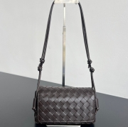 BV ショルダーバッグ レザー ハンドバッグ ノットゥルノ 21×11×9cm