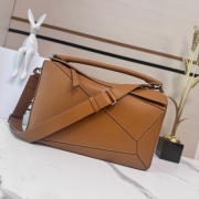 LOEWE パズル ラージ ディアスキン メンズ 32.5×23.5×14.5cm