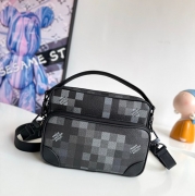 LOUIS VUITTON ニル メッセンジャーバッグ ダモフラージュ キャンバス メンズ 25×17.5×11cm
