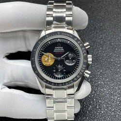 OMEGA 311.90.42.30.01.001 OM製 スピードマスター ブラック 世界69本限定