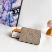 LOUIS VUITTON 名刺入れ タオリヨンレザー メンズ 10.5×8×1.5cm