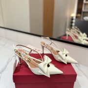 【VALENTINO】25SSパンプスレディース