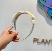 ディオール スタイル ヘアバンド