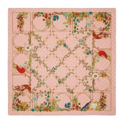 グッチ 新作スカーフ 90cm x 90cm