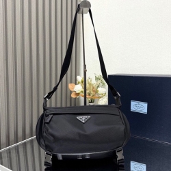 PRADA ウエストバッグ リサイクルナイロン メンズ 27×15.5×14cm