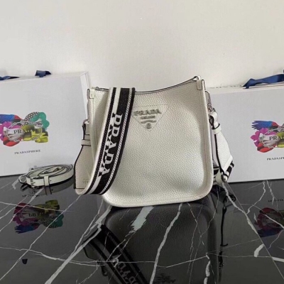 PRADA ショルダーバッグ ディアスキンレザー デュアルストラップ レディース 20×19×6cm