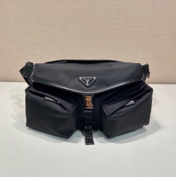PRADA ショルダーバッグ リサイクルナイロン メンズ 27×18×7cm