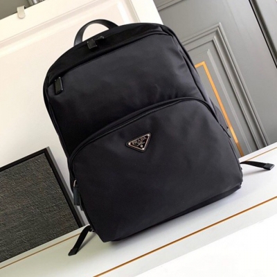 プラダ スタイル リュック 2VZ104 サイズ：30×39×15cm