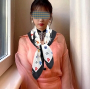 シャネル 新作 蝶々モチーフ。春夏新作 90x90