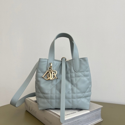 ディオール ハンドバッグ トゥジュール 16×12×18cm