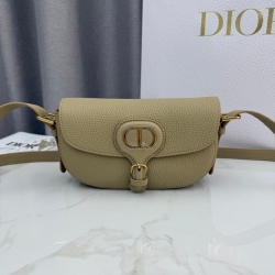 ディオール ショルダーバッグ ボビー 21×12×5.1cm
