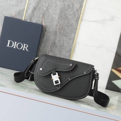 DIOR サドル メッセンジャーバッグ カーフレザー メンズ 24×16.5×5.5cm