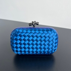 BOTTEGA VENETA ノット シルク編み スネークスキン クラッチ レディース 16×10×5cm
