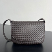 BOTTEGA VENETA ヴェネト シープレザー バッグ メンズ 26×18.5×5cm