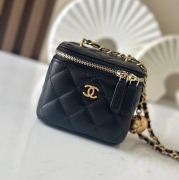 シャネル ポーチ 10.5×8.5×7cm