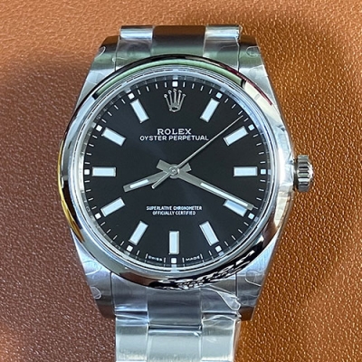ROLEX M114300 Noob 39mm ブラック Cal.3132搭載