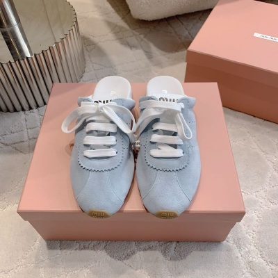 【MIUMIU】新作ドイツトレーニングスリッポンレザースリッポンレディース