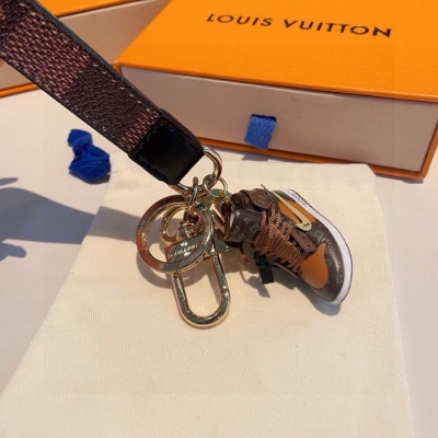 ルイ ヴィトン スタイル キーリング ダミエ モノグラム スニーカー