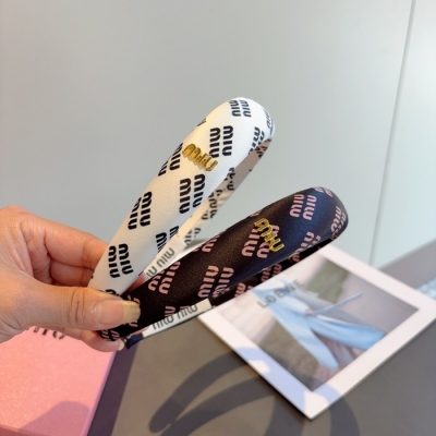 ミュウミュウ スタイル ヘアバンド サテン