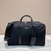 PRADA トラベルバッグ リサイクルナイロン サフィアーノ メンズ 45×27×23cm